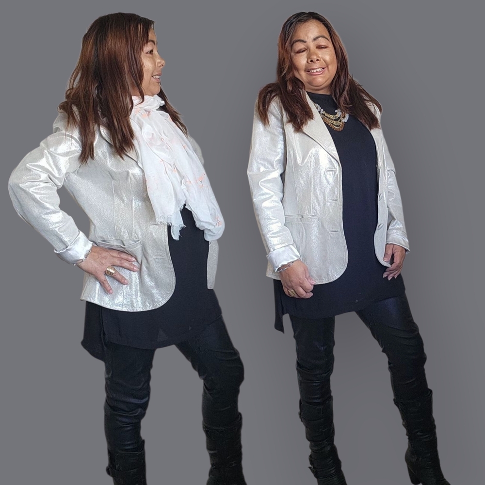 Its A New Vision Women's Size Small Cream Leather Blazer